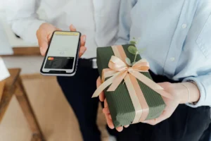 Blackhawk Network Unveils Tap to Pay Visa® Gift Card, Advancing Secure and Contactless Gifting