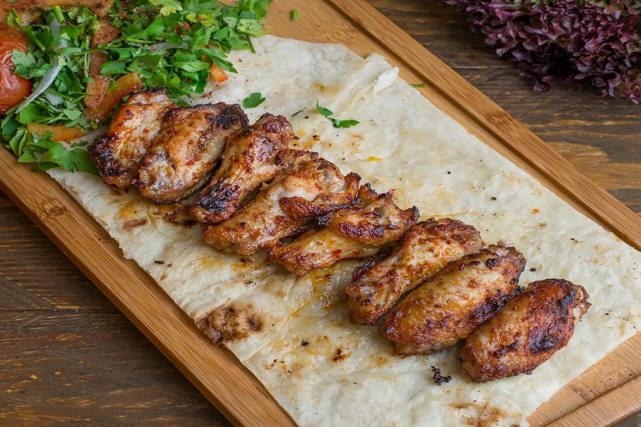 Applebee’s Brings Back BOGO Chicken Wing