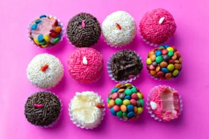 Baked by Melissa Teams Up with Iconic Candy Brands to Debut First Candy Bar-Inspired Cupcake Collection