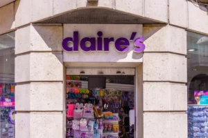 RCS Real Estate Advisors Facilitates Landmark Claire’s Acquisition, Ensuring Stores Remain Open Nationwide