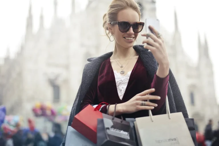 Study Finds 80% of Americans Bracing for Economic Strain Ahead of Holiday Shopping Season